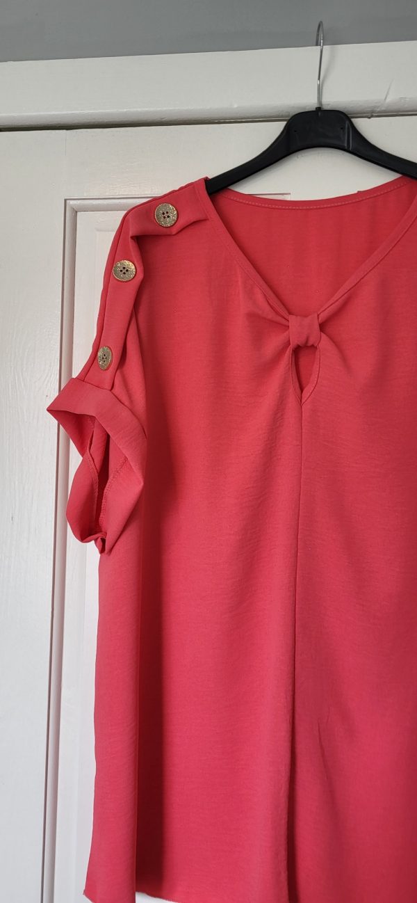New Ladies Coral V Neck Knott Top One Size fits sizes 16 18 20 22 - Image 3
