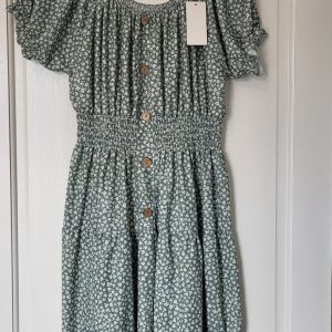New Ladies Green Floral Tiered Dress One Size fits sizes 14 16 18 20