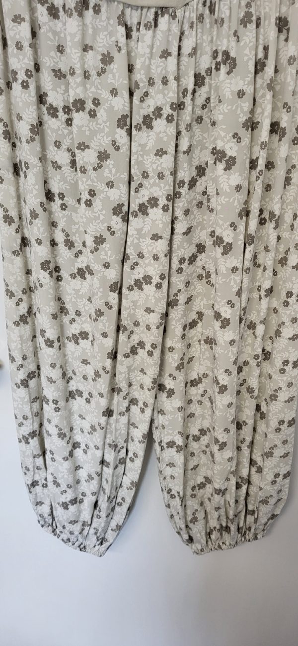 New Ladies Beige Floral Harem Pants One Size fits sizes 14 16 - Image 6