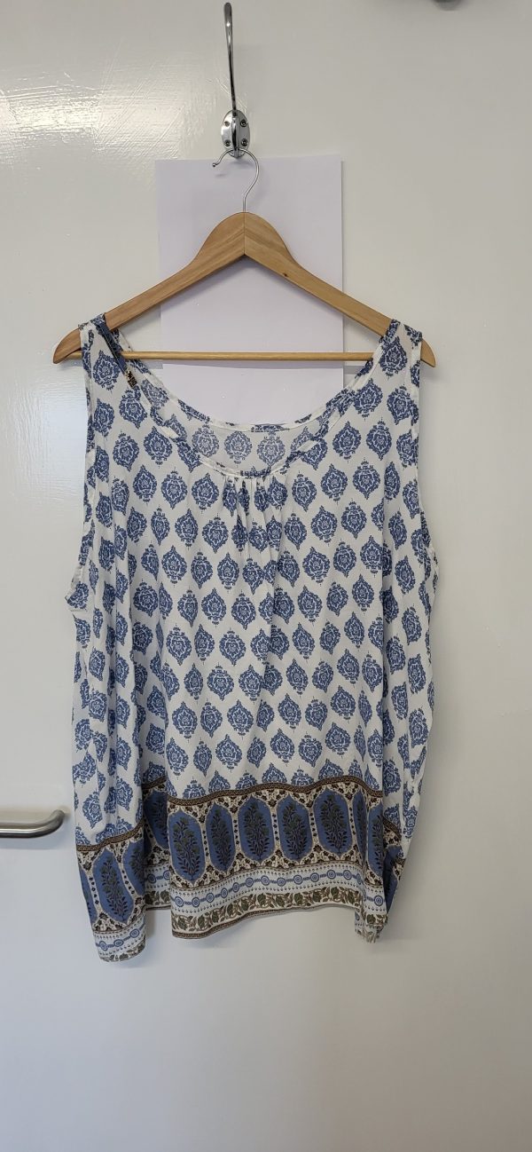 Special Price New Ladies Blue Floral Sleeveless Top One Size fits sizes 18 20 22 Non Returnable - Image 2