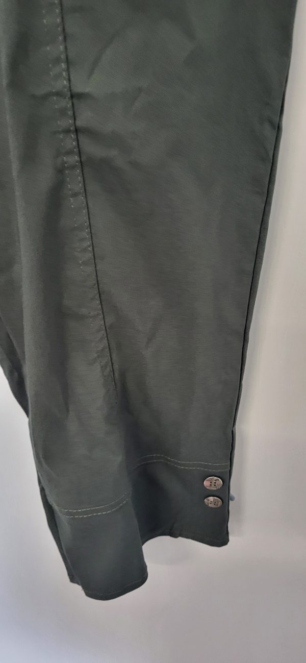 Cherry Berry Khaki 3/4 length stretchy trousers Size T7 UK 20 - Image 7