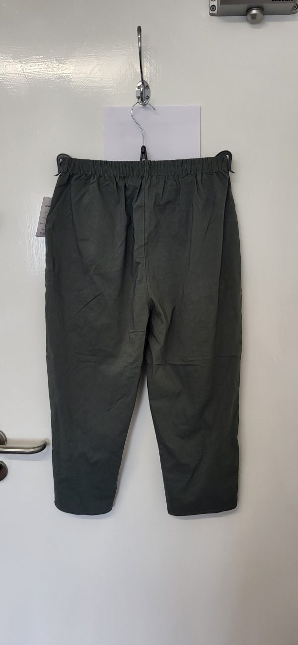 Cherry Berry Khaki 3/4 length stretchy trousers Size T7 UK 20 - Image 8