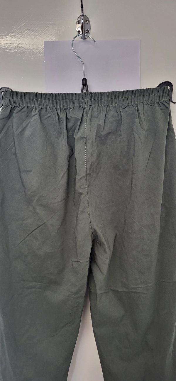 Cherry Berry Khaki 3/4 length stretchy trousers Size T7 UK 20 - Image 9