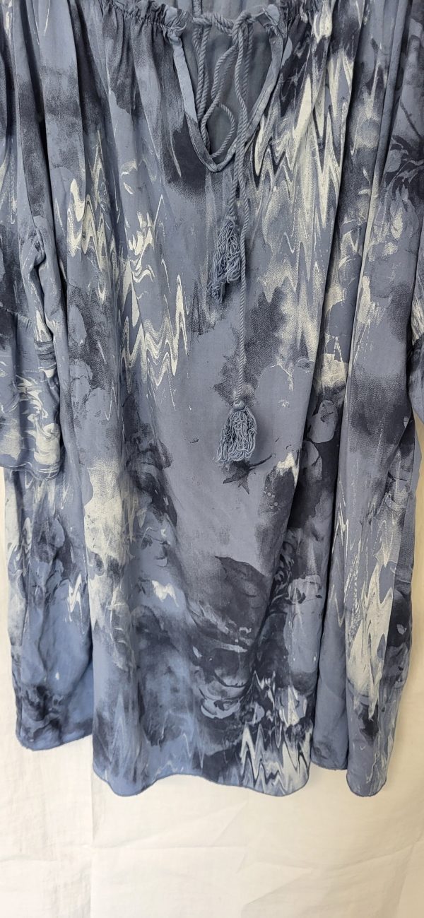 New Denim Blue Print Floaty Top One Size fits 18 20 22 - Image 6