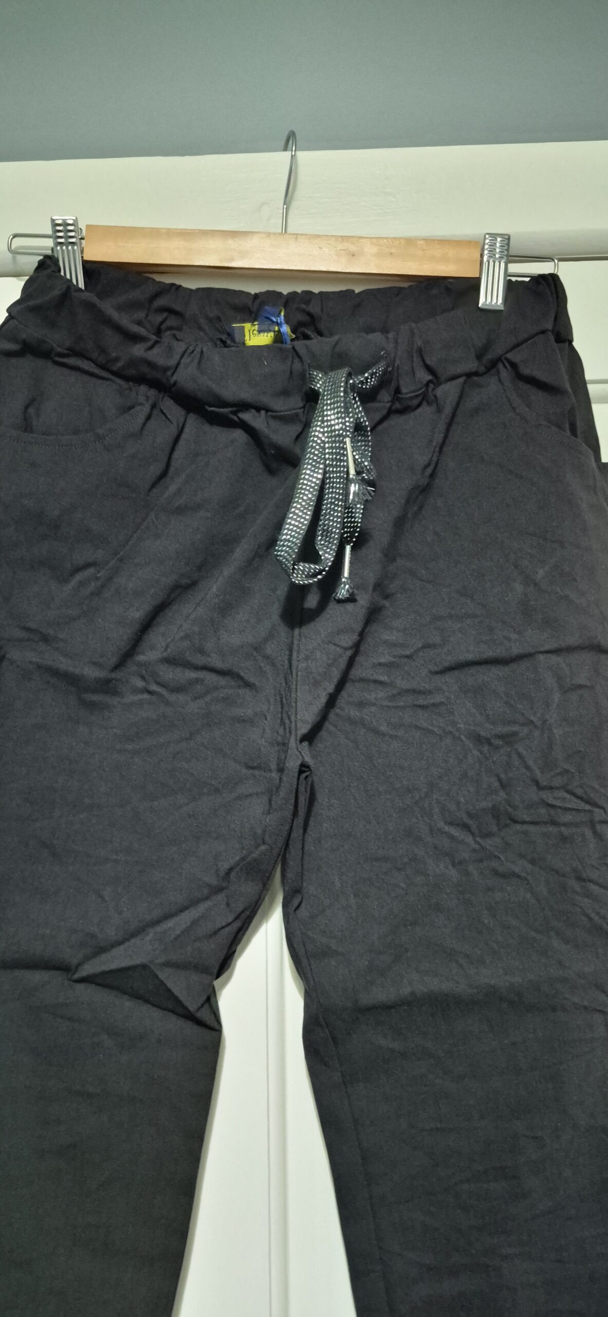 NEW Ladies Black Stretchy Crinkle Magic Trousers One Size Fits 10 12 14 16 - Image 3