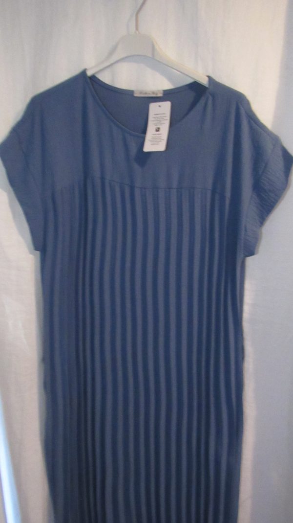 New Ladies Denim Blue Pleated Maxi Dress One Size fits sizes 14 16 18 20 - Image 3