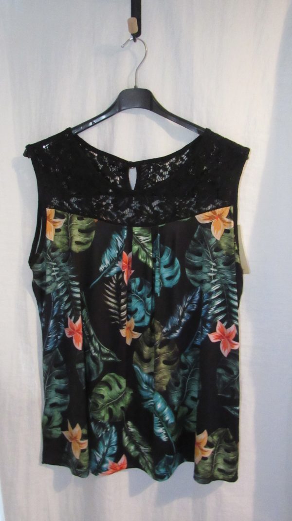 New Women’s Black Floral Sleeveless Top One Size fits sizes 16 18 20 22