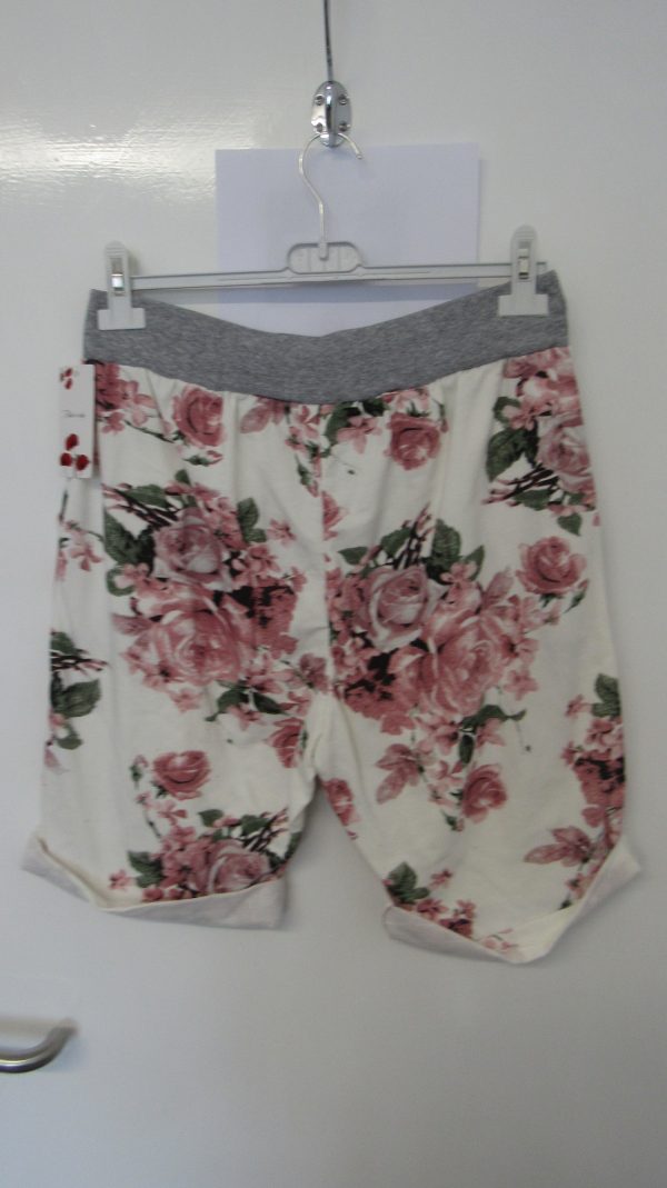 NEW Ladies White with Pink Flower Jogger Shorts Plus Size One Size Fits sizes 16 18 20 Size 2 - Image 4