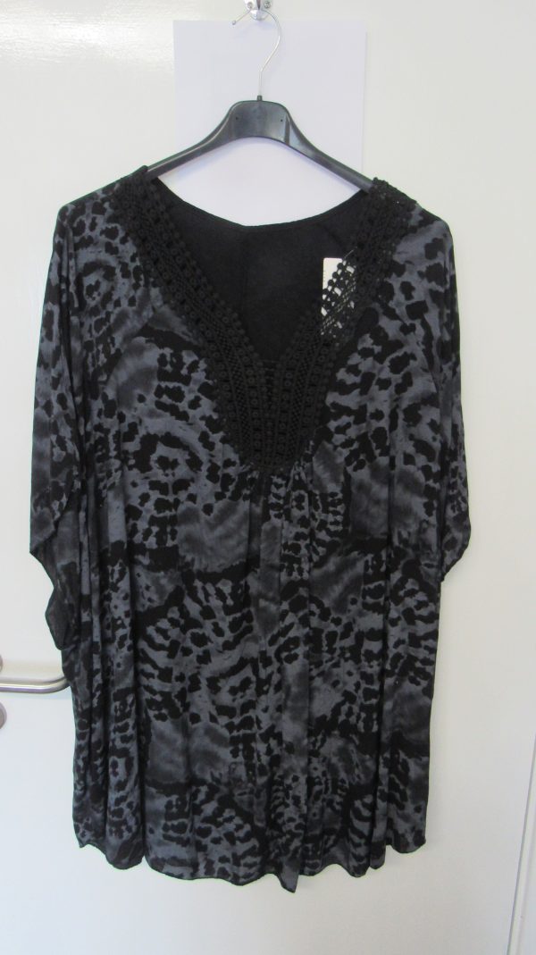 New Ladies Black Tie Dye V Neck Tunic Top One Size fits sizes 18 20 22 - Image 2