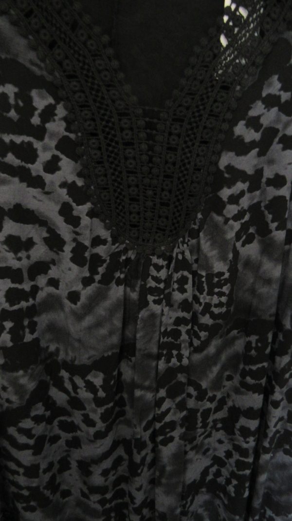 New Ladies Black Tie Dye V Neck Tunic Top One Size fits sizes 18 20 22 - Image 3