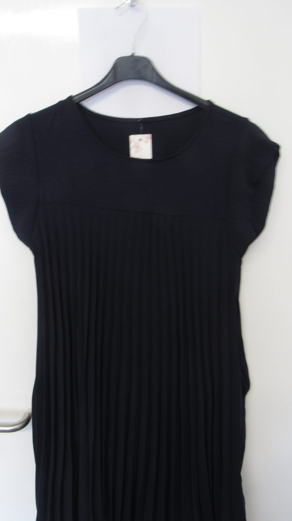New Ladies Navy Blue Pleated Dress or Tunic One Size fits sizes 14 16 18 20 - Image 2