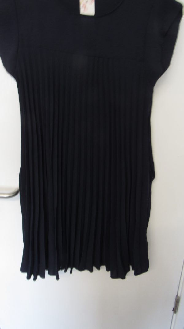 New Ladies Navy Blue Pleated Dress or Tunic One Size fits sizes 14 16 18 20 - Image 3
