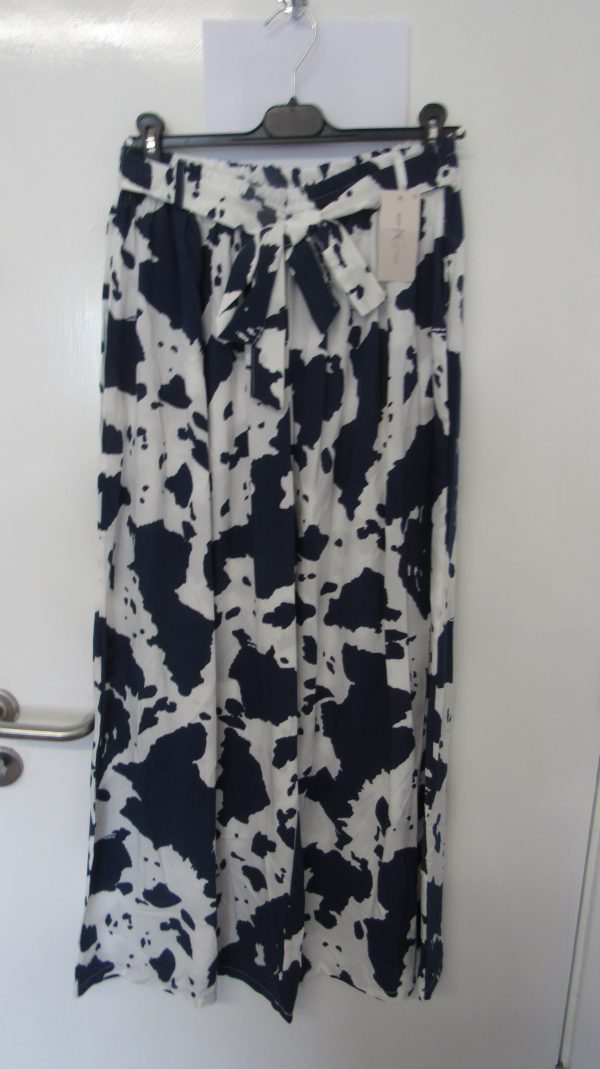 New Ladies Navy Blue with White Wide Leg Trousers One Size fits sizes 18 20 22
