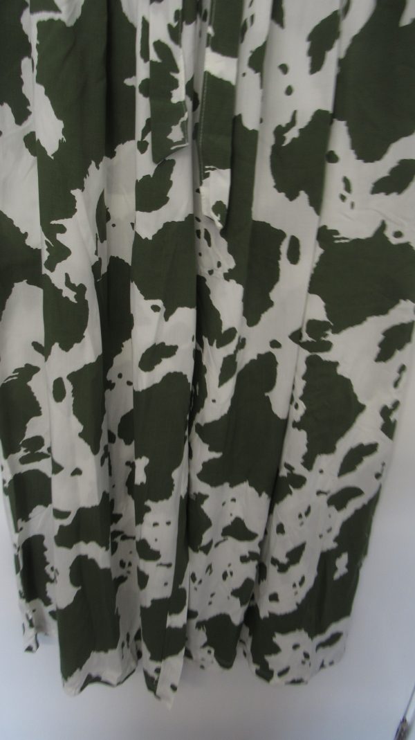 New Ladies Khaki with White Wide Leg Trousers One Size fits sizes 18 20 22 - Image 4