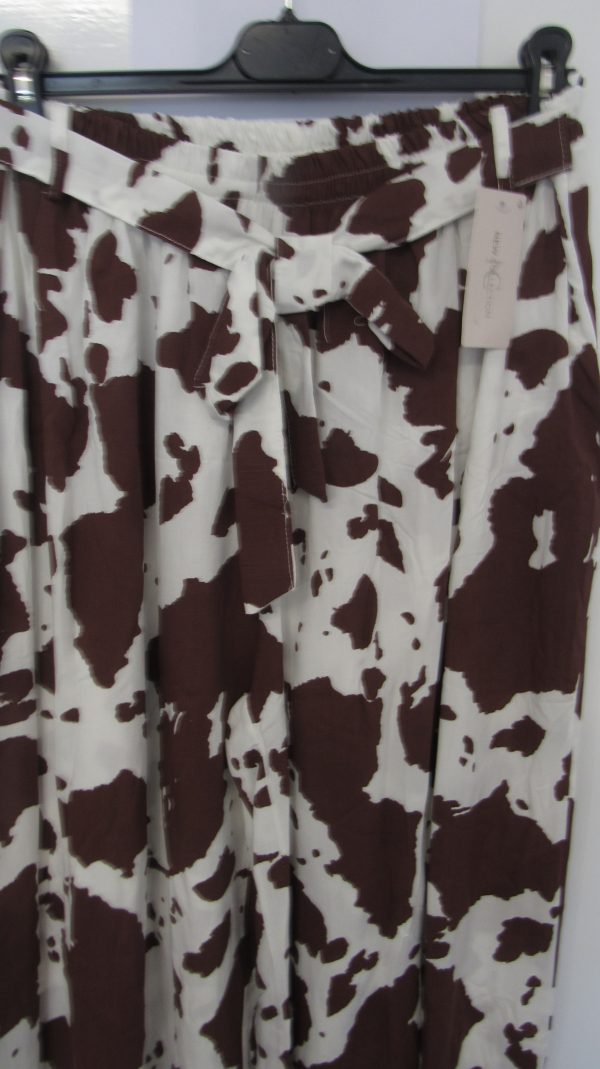 New Ladies Brown with White Wide Leg Trousers One Size fits sizes 18 20 22 - Image 3