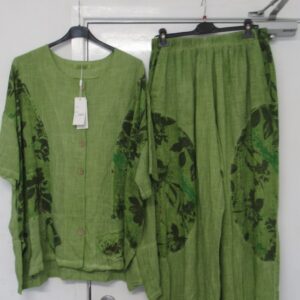 New Green Floral Plus Size Suit One Size fits sizes 24