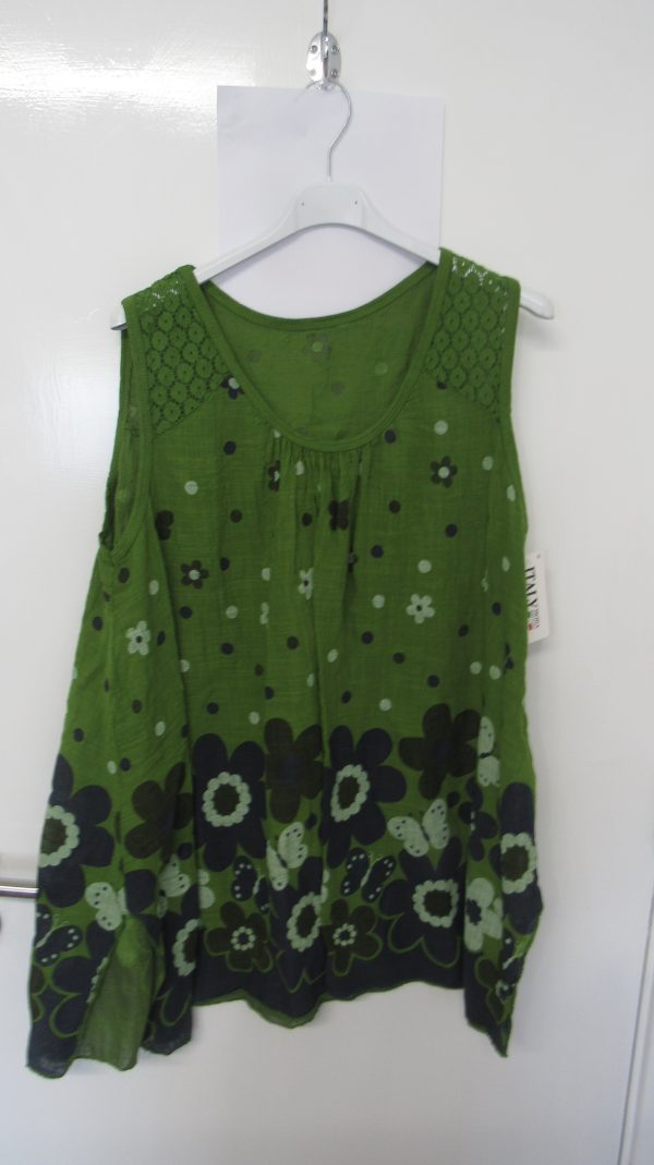 New Floral Sleeveless Top Green One Size fits sizes 18 20 22 - Image 2