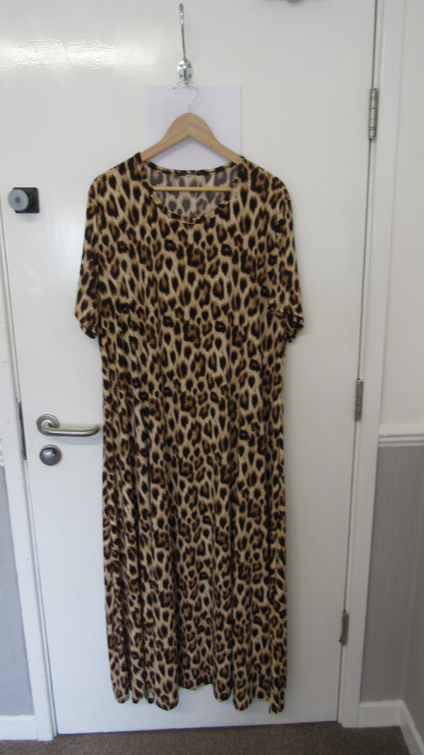 New Ladies Brown Leopard Print Stretchy Dress One Size fits sizes 18 20 22 24