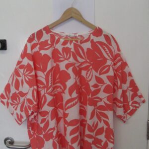 SALE SALE SALE New Coral and White Floral Top One Size fits sizes 18 20 22 NON RETURNABLE