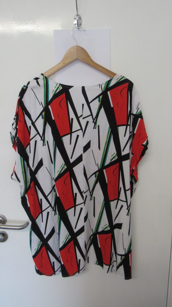 New Ladies Red and Black Pattern Tunic Top One Size fits sizes 18 20 22 24 - Image 5