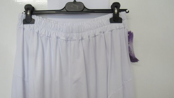New Ladies White 3/4 Length Wide Leg Trousers One size fits sizes 18 20 22 24 - Image 5