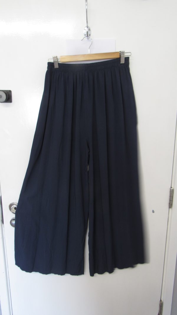 New Ladies Navy Blue Elasticated Waist Wide Leg Trousers One Size fits sizes 18 20 22 - Image 2