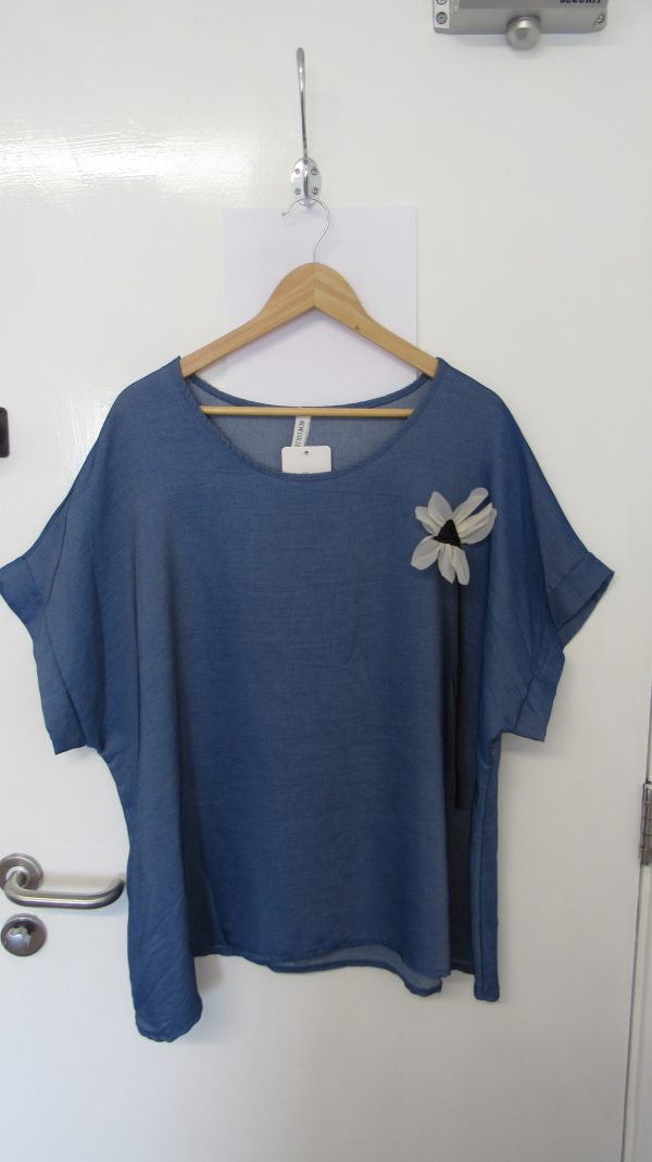 New Ladies Dark Denim Flower Top One Size fits sizes 18 20 22
