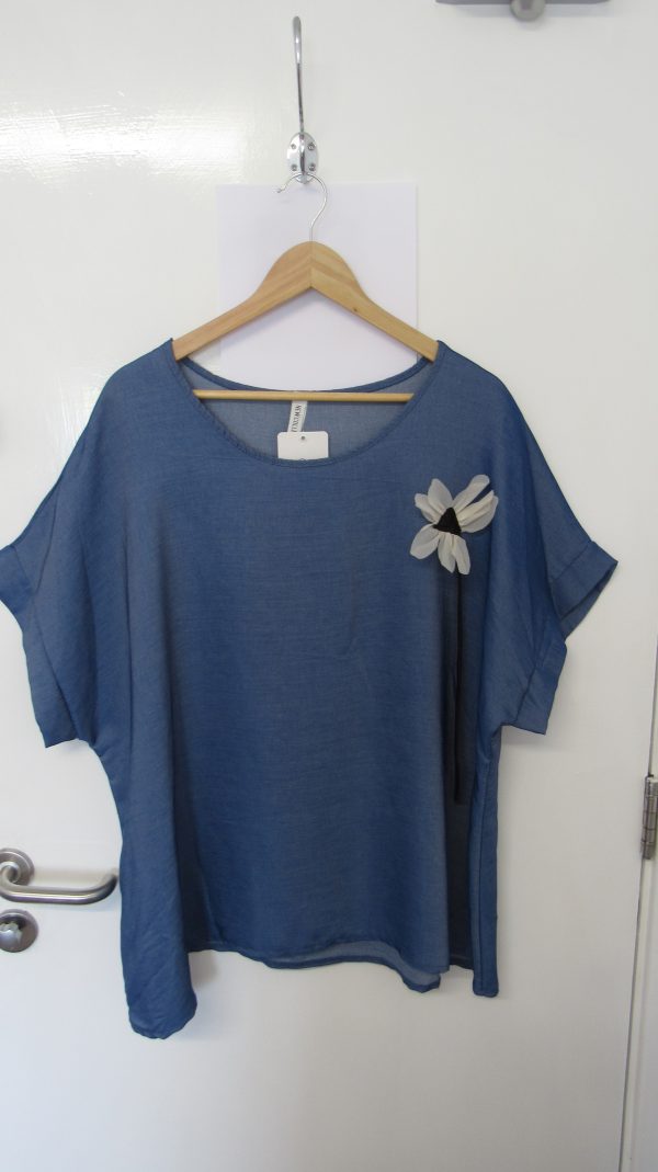 New Ladies Dark Denim Flower Top One Size fits sizes 18 20 22 - Image 2