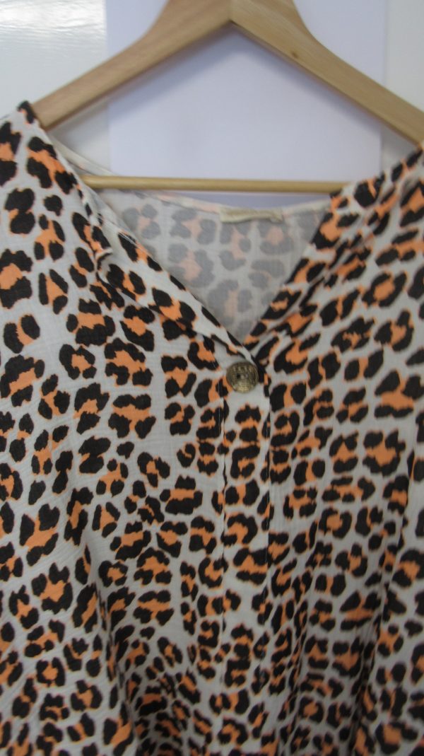 New Orange Leopard Print Top One Size fits sizes 18 20 22 24 - Image 3