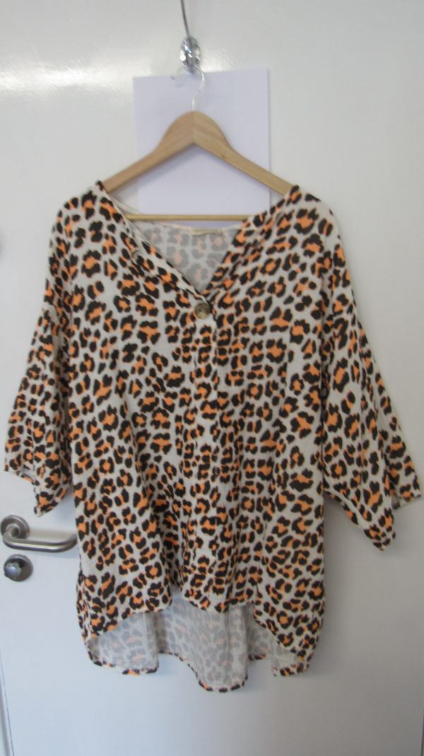 New Orange Leopard Print Top One Size fits sizes 18 20 22 24 - Image 5