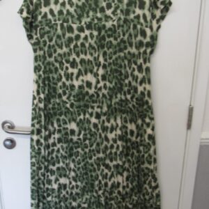 New Ladies Khaki Green Animal Print Pleated Maxi Dress One Size fits sizes 14 16 18 20