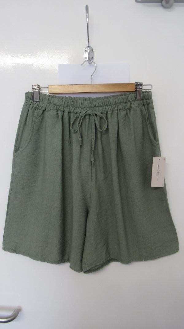 New Ladies Khaki Pocket Shorts One size fits sizes 16 18 20 22