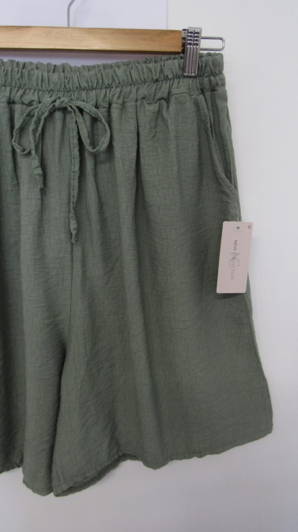 New Ladies Khaki Pocket Shorts One size fits sizes 16 18 20 22 - Image 4