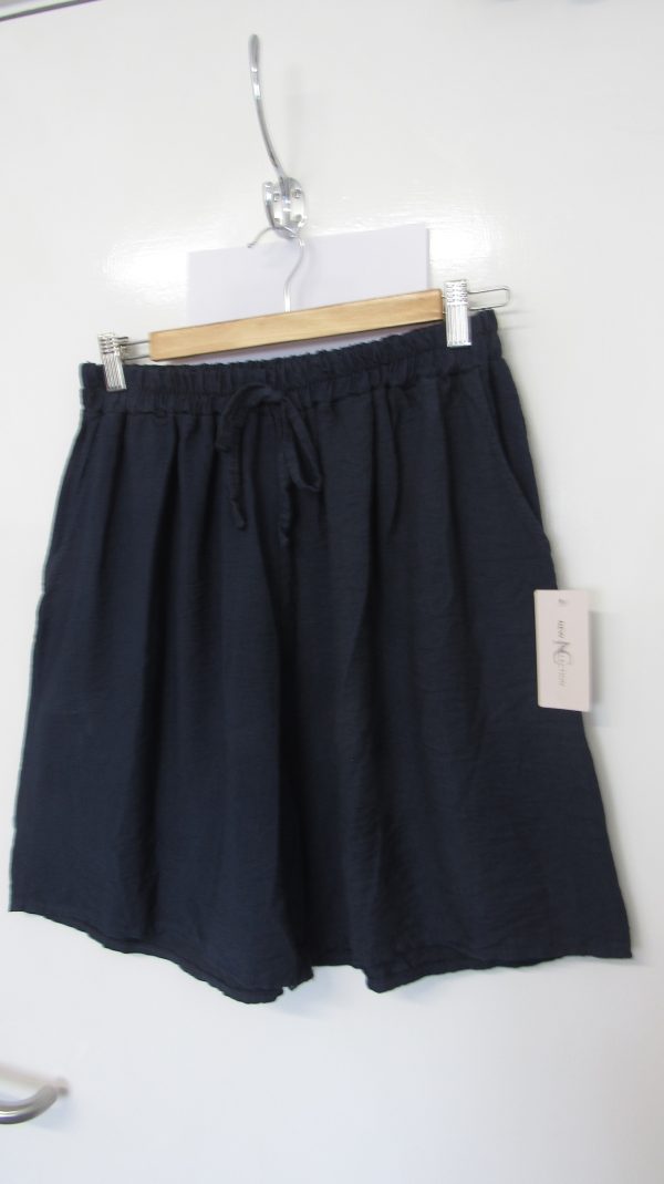 New Ladies Navy Blue Pocket Shorts One size fits sizes 16 18 20 22 - Image 4