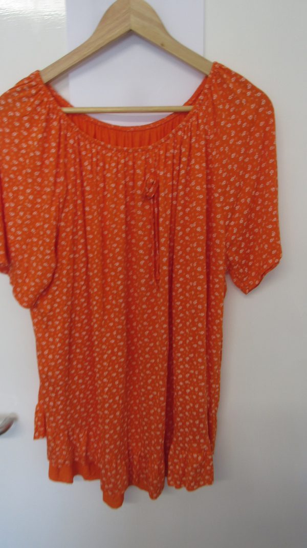 New Ladies Orange Floral Frill Top One size fits sizes 16 18 20 22 - Image 3