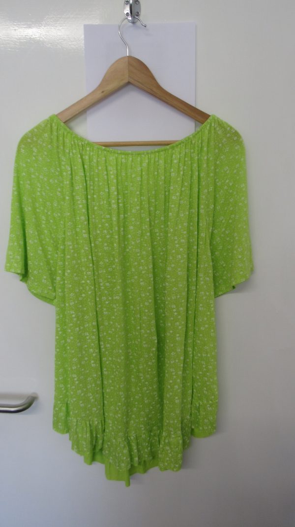 New Ladies Lime Green Floral Frill Top One size fits sizes 16 18 20 22 - Image 4