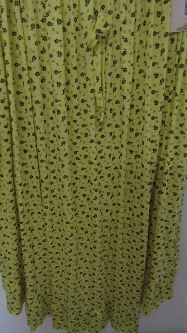 New Ladies Yellow Floral Frill Top One size fits sizes 16 18 20 22 - Image 3