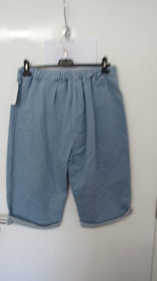 NEW Ladies Light Blue Stretchy Crinkle Magic Shorts One Size Fits 20 22 Size 3 - Image 5