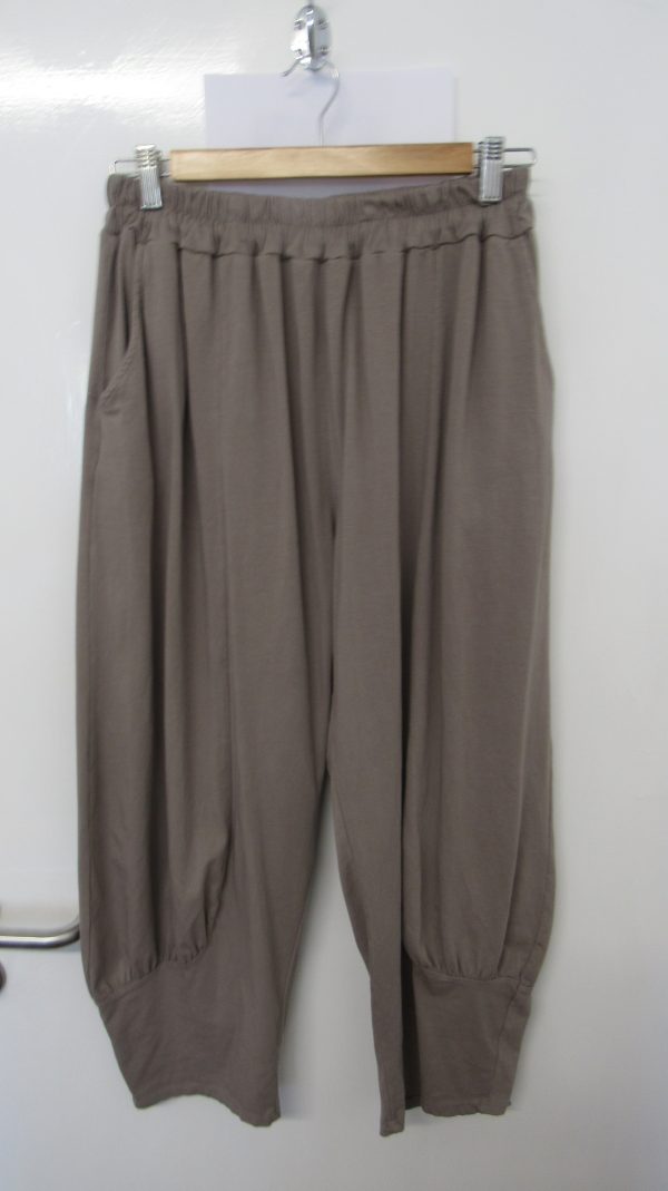 NEW Ladies Womens Mocha Jersey 3/4 Length cuff bottom Trousers One size fits sizes 16 18 20 22 - Image 2