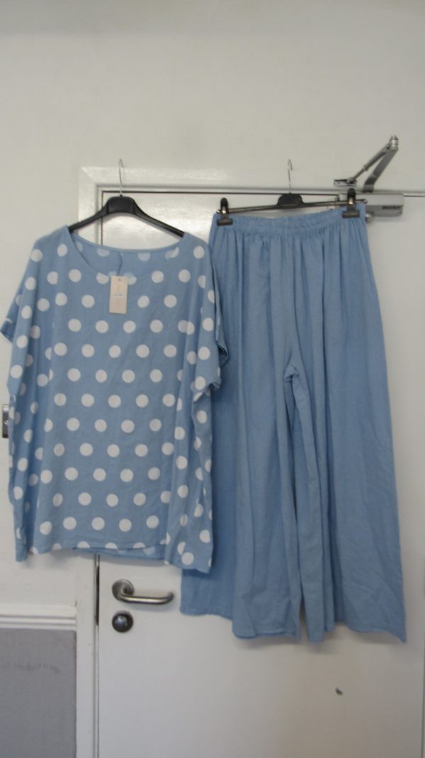 New Sky Blue Spot 2 Piece Linen Blend Set One Size fits sizes 18 20 22 24