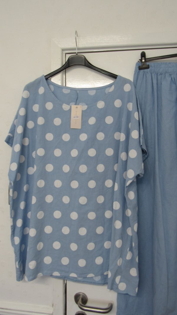 New Sky Blue Spot 2 Piece Linen Blend Set One Size fits sizes 18 20 22 24 - Image 3