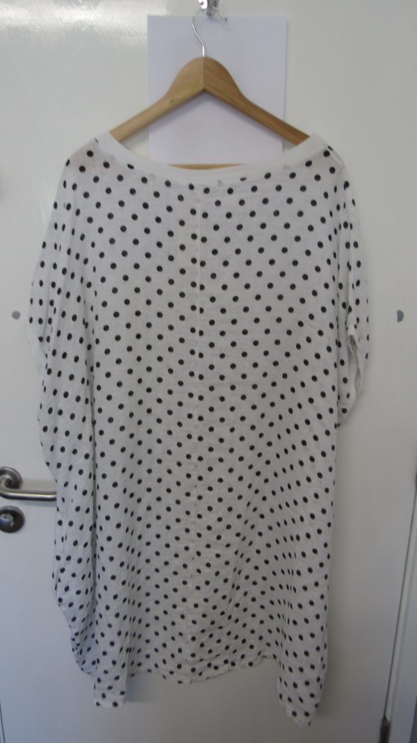 New Ladies White with Black Spot Pocket Line Tunic Top One Size fits sizes 18 20 22 24 - Image 5