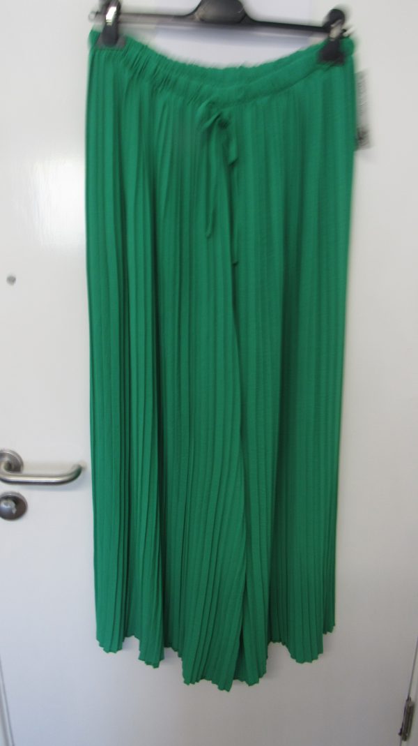 New Ladies Plus Size Pleated Trousers Emerald Green One Size fits 20 22 24 26 - Image 3