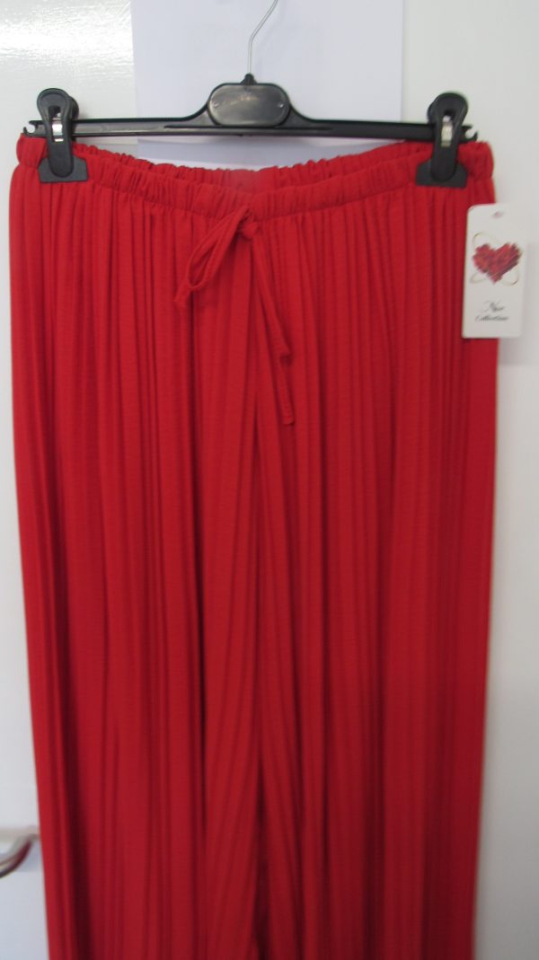 New Ladies Plus Size Pleated Trousers Red One Size fits 20 22 24 26 - Image 2
