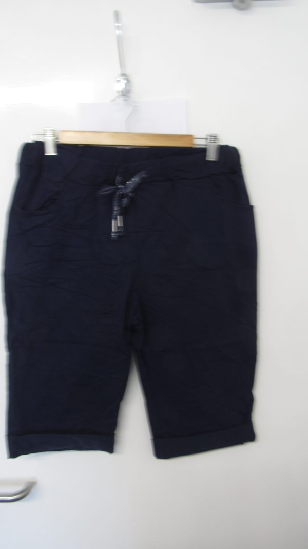 NEW Ladies Navy Blue Magic Shorts Plus Size One Size Fits sizes 18 20 22 Size 2 - Image 3