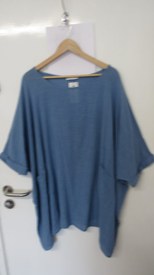 New Ladies Pocket Denim Blue Plus Size 100% Cotton Top One Size fits sizes 22 24 26 28 - Image 4