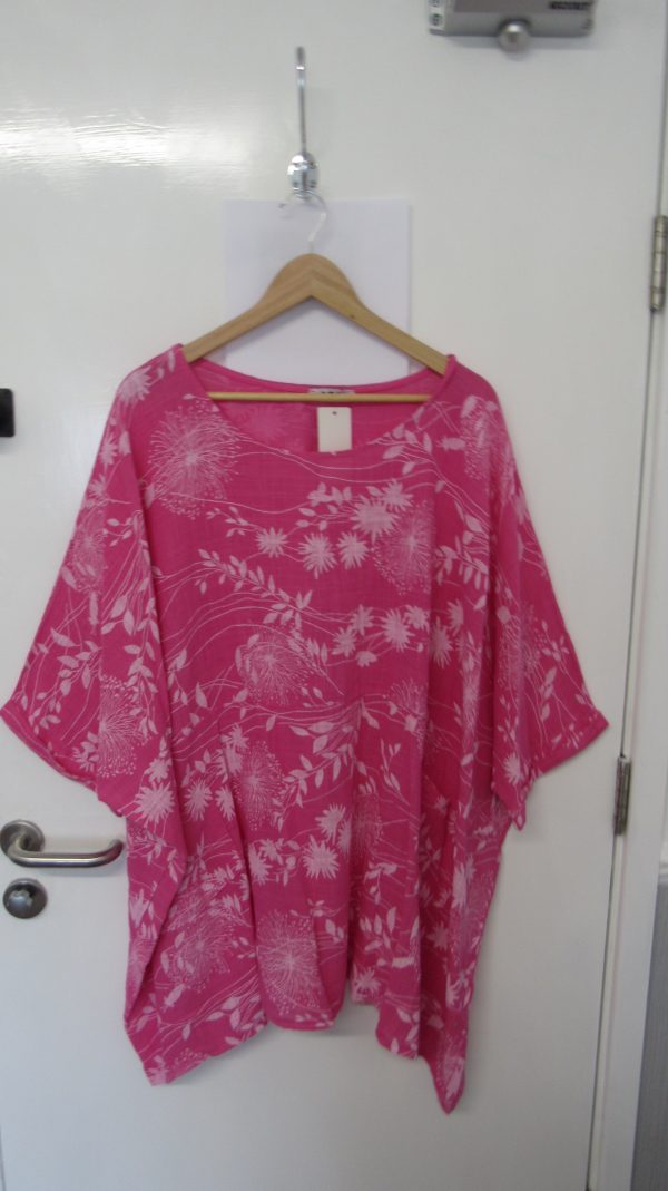 NEW Ladies Cerise Pink Floral Plus Plus Size floaty Tunic Top One Size Fits sizes 22 24 26 28 30 - Image 2