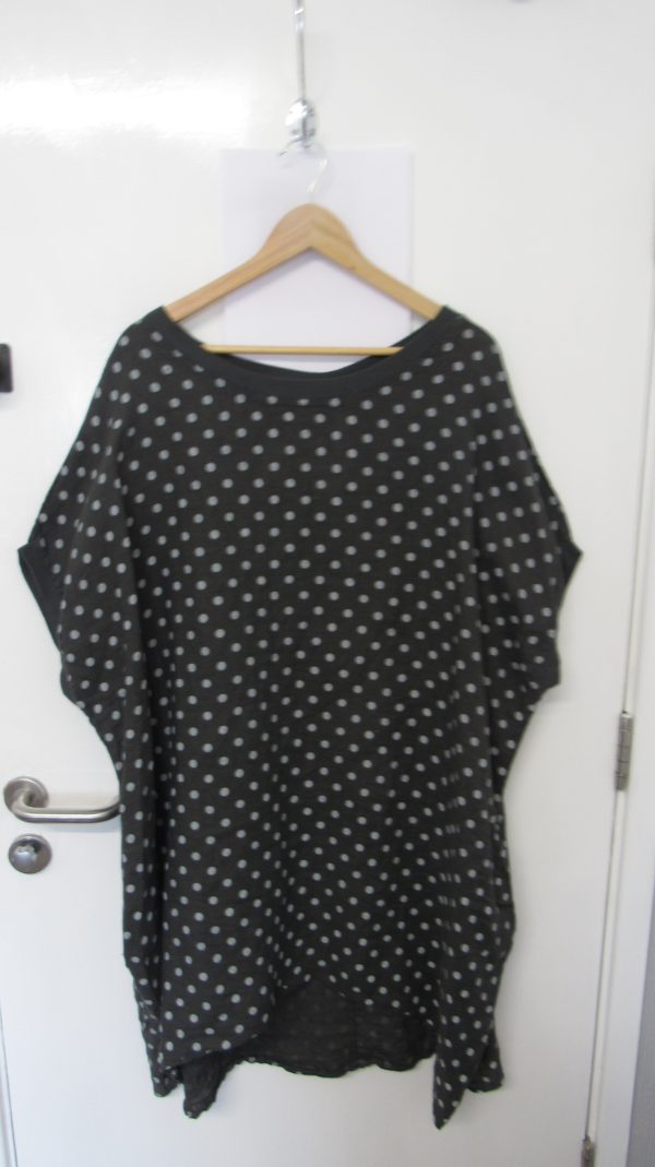 New Ladies Charcoal with White Spot Pocket Line Tunic Top One Size fits sizes 18 20 22 24 - Image 2