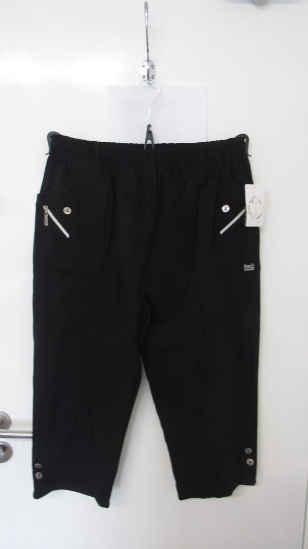 Cherry Berry Black 3/4 length stretchy trousers Size T7 UK 20 - Image 2