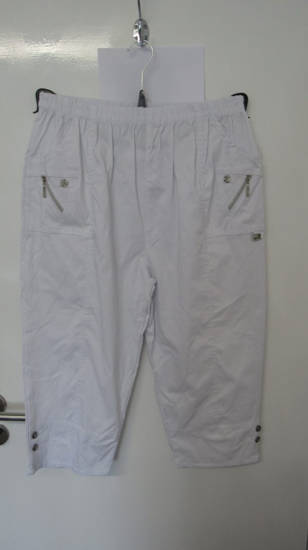 Cherry Berry White 3/4 length stretchy trousers Size T7 UK 20 - Image 4